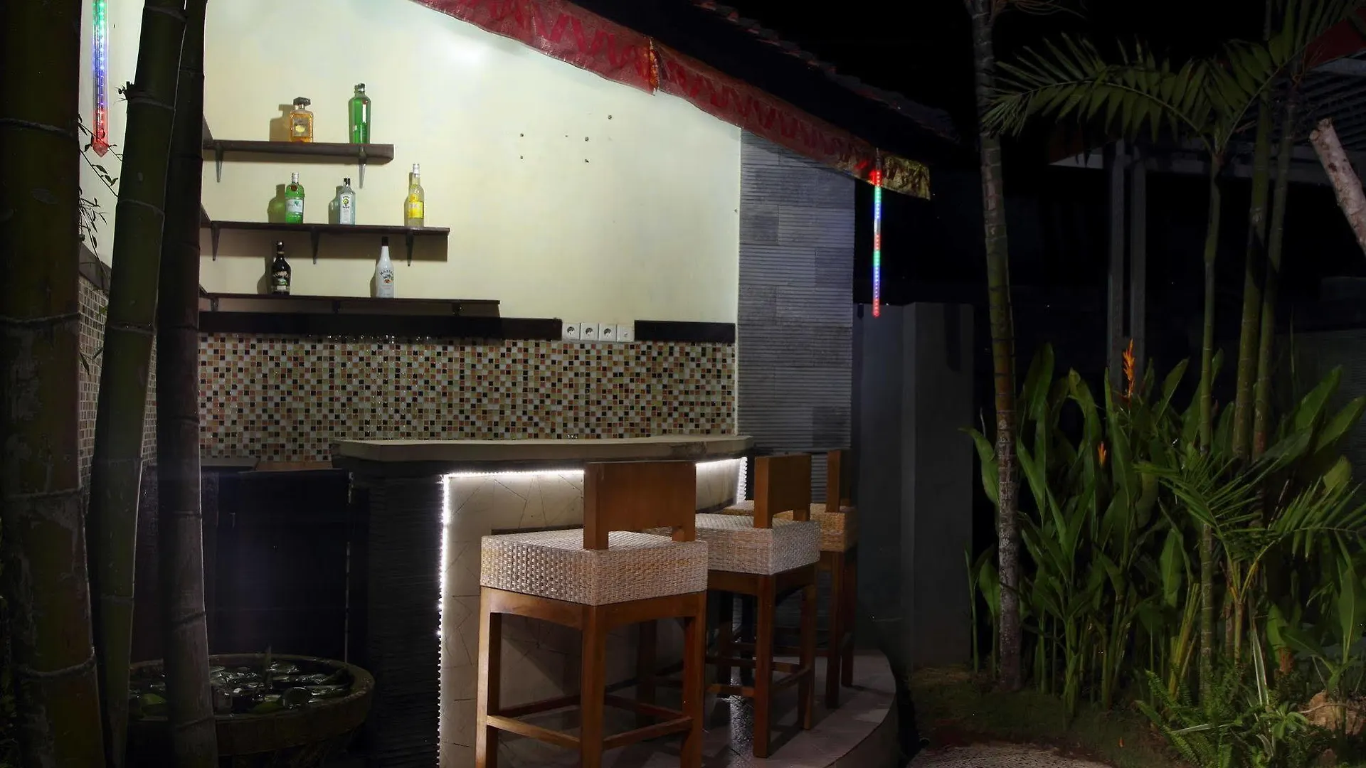 Jimbaran Lestari Hotel & Residence - Spa 3*, Jimbaran (Bali) Indonesia